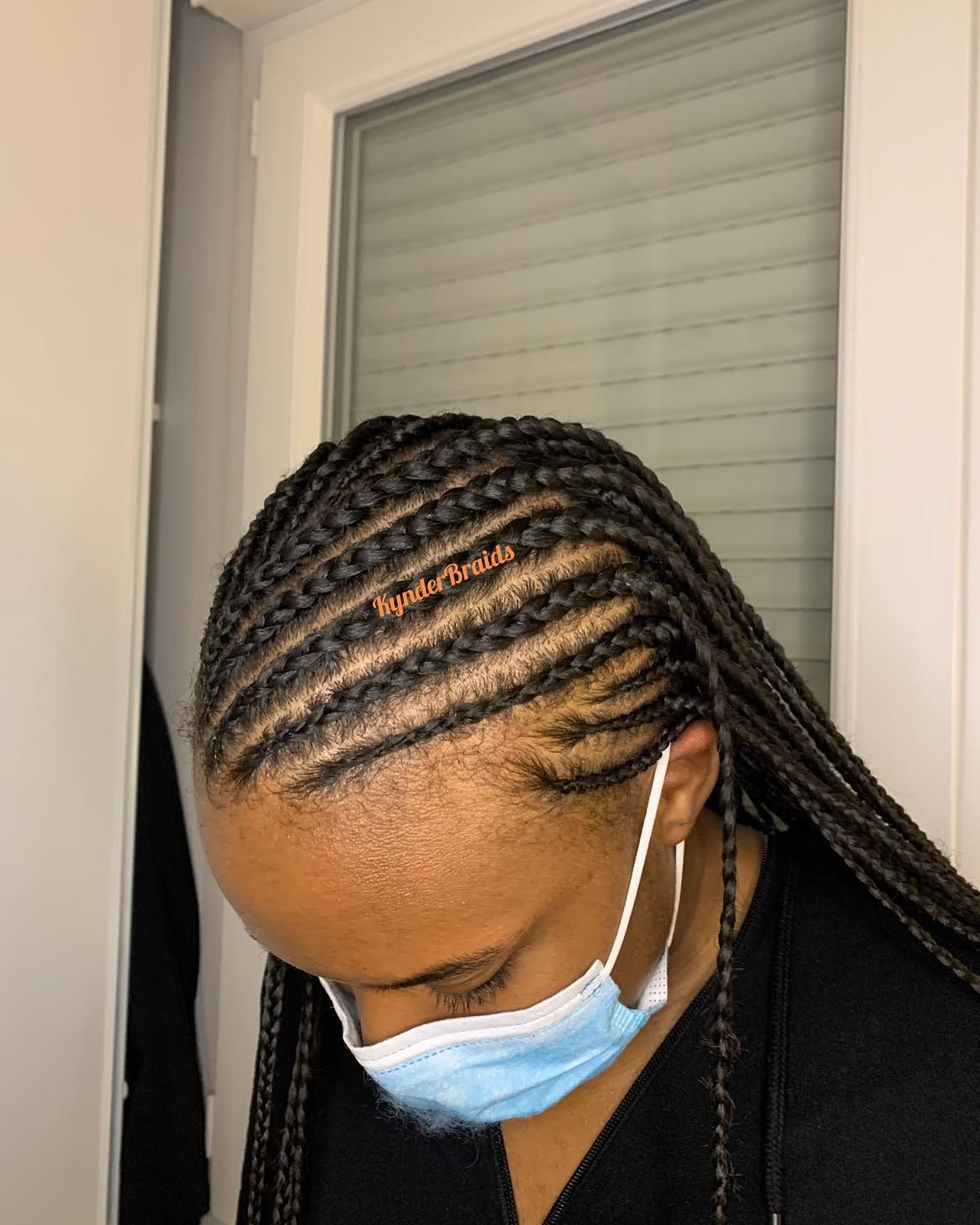 Fulani braids réalisées avec deux paquets de mèches