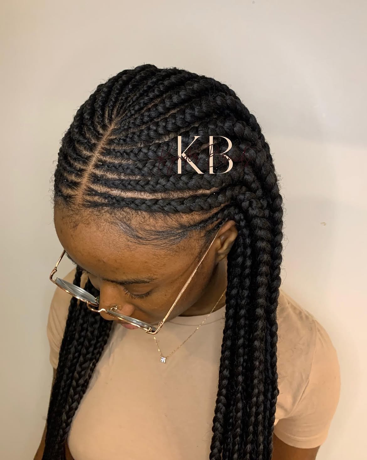 Fulani braids symétriques avec motif travaillé