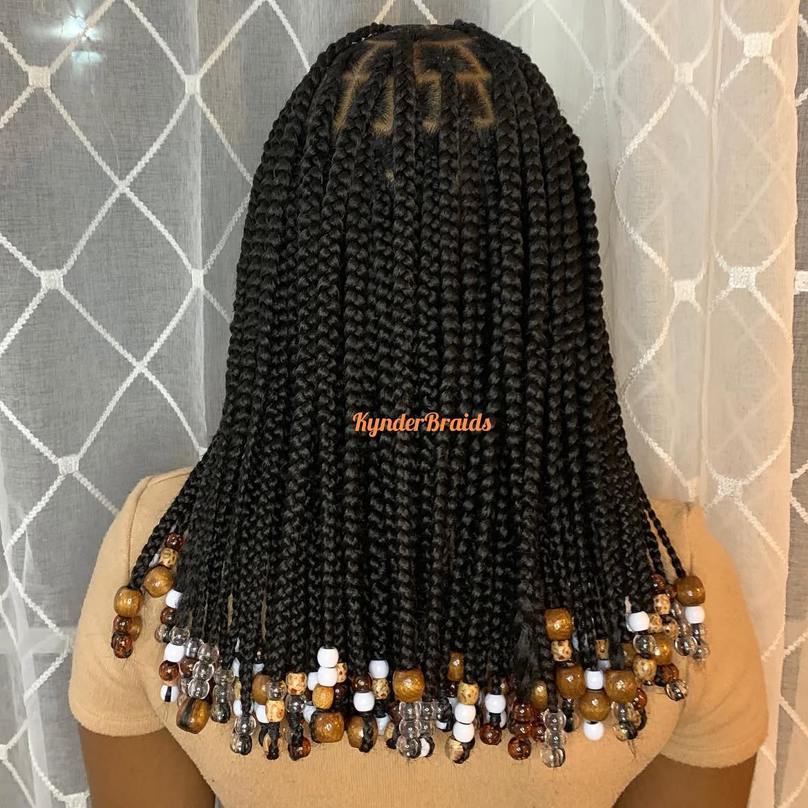 Knotless braids ornées de perles